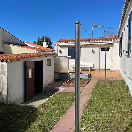 Holiday home Pavillon Bord De - 10min Des Plages En Velo *